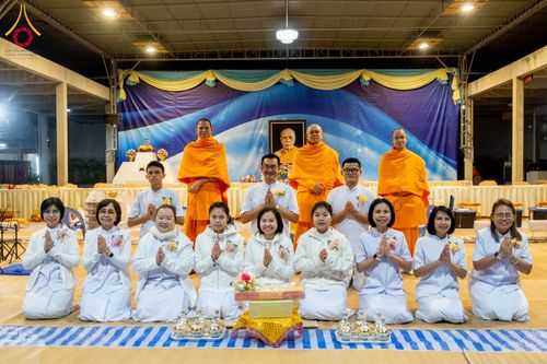 ภาพ No.293411:วันที่ 13 มกราคม พ.ศ. 2569 พิธีถวายภัตตาหารเป็นสังฆทาน แด่พระธรรมยาตรา ณ อนุสรณ์สถานมหาวิหารพระมงคลเทพมุนี (โลตัสแลนด์) อ.สองพี่น้อง จ.สุพรรณบุรี ในโครงการธรรมยาตรา กตัญญูบูชา มหาปูชนียาจารย์ พระมงคลเทพมุนี(สด จนฺทสโร) พระผู้ปราบมาร อนุสรณ์สถาน 7 แห่ง ปี