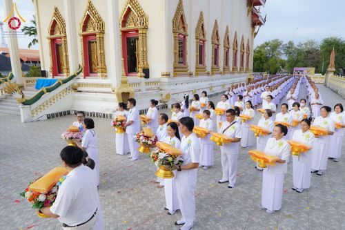 ภาพ No.278544:วันอาทิตย์ที่ 14 ธันวาคม พ.ศ.2568  พิธีเวียนประทักษิณ พิธีวันทาสีมาพระประธาน โครงการบวชบูชาธรรมมหาปูชนียาจารย์ ของศูนย์ปฏิบัติธรรมบุรีรัมย์ ณ วัดกลาง พระอารามหลวง จังหวัดบุรีรัมย์