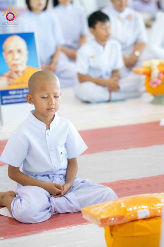 ภาพ No.319449:วันเสาร์ที่ 4 เมษายน พ.ศ.2569 พิธีขอขมา มอบผ้าไตร และถวายบาตรแด่นาคธรรมทายาท ในโครงการบรรพชาสามเณรฟื้นฟูพระพุทธศาสนาทั่วไทย โครงการหน่อแก้วเปรียญธรรม รุ่นที่ 14 โครงการสามเณรยุวธรรมทายาท รุ่นที่ 34 โครงการสามเณรมัชฌิมธรรมทายาท รุ่นที่ 30 ณ สภาธรรมกายสากล