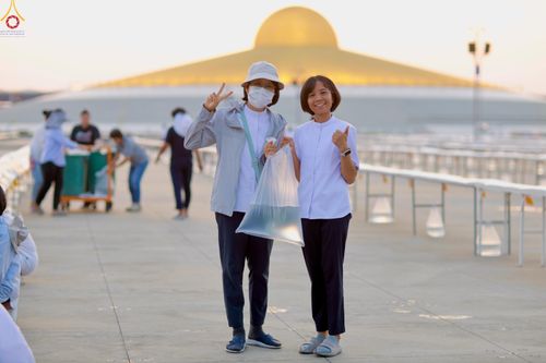 ภาพ No.320428:วันที่ 9 เมษายน พ.ศ.2569 การเตรียมงาน มัดถุงน้ำ ถ่วงขาโต๊ะไทยธรรม เพื่องานถวายมหาสังฆทาน 40,000 กว่าวัดทั่วประเทศ วันคุ้มครองโลก 22 เมษายน พ.ศ.2569 วัดพระธรรมกาย