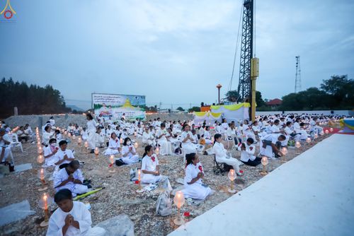 ภาพ No.339493:วันอังคารที่ 14  กรกฎาคม 2569 พิธีทอดผ้าป่าและพิธีตอกเสาเข็มมงคลต้นสุดท้าย องค์พระเจดีย์เพื่อสร้างสันติภาพโลก  ณ ธุดงคสถานพัฒนานิคม อ.พัฒนาพิคม จ.ลพบุรี