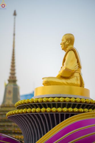 ภาพ No.294352:วันที่ 14 มกราคม พ.ศ. 2569 พิธีตักบาตรพระธรรมยาตรา ณ วัดสองพี่น้อง ต.ต้นตาล อ.สองพี่น้อง จ.สุพรรณบุรี ในโครงการธรรมยาตรา กตัญญูบูชา มหาปูชนียาจารย์ พระมงคลเทพมุนี(สด จนฺทสโร) พระผู้ปราบมาร อนุสรณ์สถาน 7 แห่ง ปีที่ 14