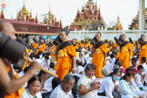 ภาพ No.295228:วันที่ 16 มกราคม พ.ศ. 2569 พิธีต้อนรับพระธรรมยาตรา อนุสรณ์สถานลำดับที่ 4 (ภาพชุดที่ 2) สถานที่เกิดด้วยกายธรรม ณ วัดโบสถ์บน ต.บางคูเวียง จ.นนทบุรี ในโครงการธรรมยาตรา กตัญญูบูชา มหาปูชนียาจารย์ พระมงคลเทพมุนี(สด จนฺทสโร) พระผู้ปราบมาร อนุสรณ์สถาน 7 แห่ง ปี