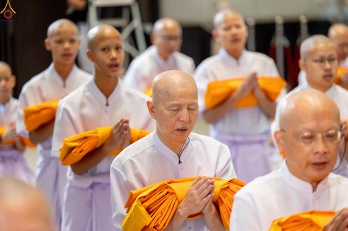 ภาพ No.338820:วันที่ 11 กรกฎาคม พศ.2569 พิธีบรรพชาอุปสมบท โครงการอุปสมบทหมู่ธรรมทายาทนานาชาติ  IDOP รุ่นที่ 21 (ภาษาจีน)  จากประเทศจีน มาเลเซีย สิงคโปร์ และไต้หวัน , โครงการบรรพชาสามเณรโรงเรียนนานาชาติ รุ่นที่ 15