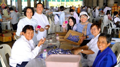 ภาพ No.208187:V.55 สารพัดV สารพัดดี ที่วัดพระธรรมกาย ในโครงการธรรมยาตรา กตัญญูบูชา มหาปูชนียาจารย์ พระมงคลเทพมุนี (สด จนฺทสโร) พระผู้ปราบมาร อนุสรณ์สถาน 7 แห่ง ปีที่ 13 ระหว่างวันที่ 2-31 มกราคม พ.ศ. 2568