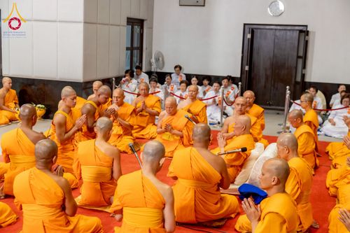 ภาพ No.223845:วันอาทิตย์ที่ 11 พฤษภาคม พ.ศ. 2568 พิธีอุปสมบทสามเณรเปรียญธรรมอุปสมบทอุทิศชีวิต 9 รูป อุบาสก 1 ท่าน ณ อุโบสถพระไตรปิฏกวัดพระธรรมกาย