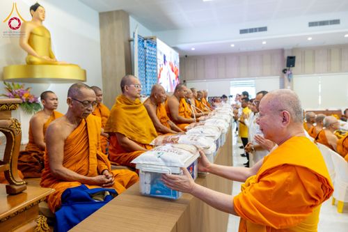 ภาพ No.212535:วันเสาร์ที่ 22 มีนาคม พ.ศ. 2568 พิธีถวายสังฆทานแด่คณะสงฆ์ 323 วัด ปีที่ 21 ครั้งที่ 175 พิธีมอบกองทุนหนุนแรงใจช่วยครูใต้ ปีที่ 18 ครั้งที่ 139 และพิธีทำบุญอุทิศส่วนกุศลให้ผู้วายชนม์ ณ ศูนย์ปฏิบัติธรรมภาคใต้ อำเภอบางกล่ำ จังหวัดสงขลา