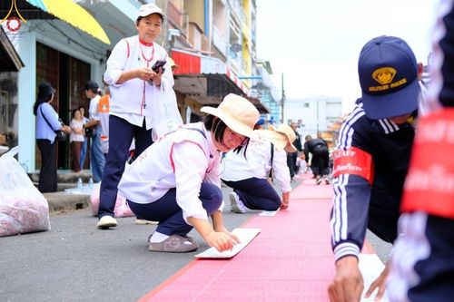 ภาพ No.128742:V.33 รวมพลังเพื่อบางกล่ำ การเตรียมงานของเจ้าหน้าที่หน่วยงานต่างๆ เพื่องานธรรมยาตราอัญเชิญพระบรมสารีริกธาตุ ประดิษฐาน ณ มหารัตนเจดีย์สิริปทุมสวรรค์ (เจดีย์อริยพุทธะ 5 พระองค์) ศูนย์ปฏิบัติธรรมภาคใต้ อ.บางกล่ำ จ.สงขลา ระหว่างวันที่ 9-10 มีนาคม พ.ศ. 2567