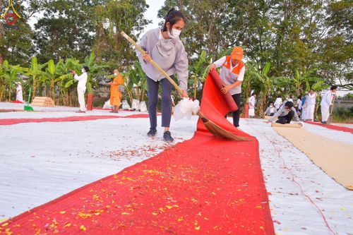 ภาพ No.111712:V.10 เก่งกล้า การเตรียมงาน เก็บงาน การรับบุญของเจ้าหน้าที่หน่วยงานต่างๆ เพื่อโครงการธรรมยาตรา กตัญญูบูชามหาปูชนียาจารย์ พระมงคลเทพมุนี (สด จนฺทสโร) พระผู้ปราบมาร อนุสรณ์สถาน 7 แห่ง ปีที่ 12 ระหว่างวันที่ 2 - 31 มกราคม พ.ศ.2567