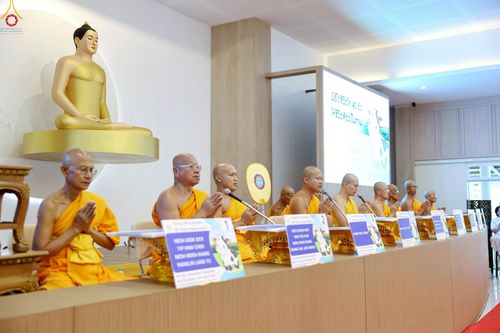 ภาพ No.241518:วันเสาร์ที่ 23 สิงหาคม พ.ศ. 2568 พิธีบุพเปตพลีนานาชาติ ปีที่ 12 ณ ศูนย์ปฏิบัติธรรมภาคใต้ อ.บางกล่ำ จ.สงขลา