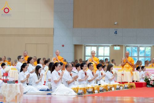 ภาพ No.272976:วันอาทิตย์ที่ 23 พฤศจิกายน พ.ศ.2568 พิธีมุทิตาสักการะ พระมหาเถระและพระเถระ ประจำปีพุทธศักราช 2568 ณ ห้องแก้วสารพัดนึก 2 สภาธรรมกายสากล  วัดพระธรรมกาย