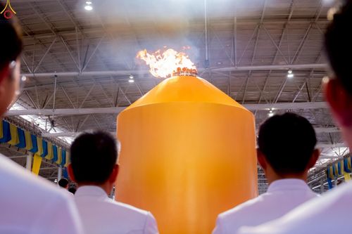 ภาพ No.240307:วันอาทิตย์ที่ 24 สิงหาคม พ.ศ. 2568 งานบุญวันอาทิตย์ พิธีจุดเทียนใจ ไฟนิรันด์ อนันตชัย ณ วัดพระธรรมกาย จ.ปทุมธานี