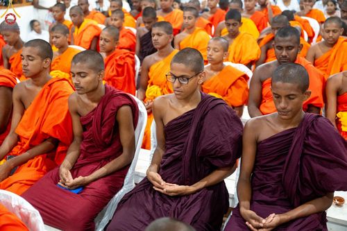 ภาพ No.141152:PhotoStory มหาศรัทธา ธรรมยาตราศรีลังกา EP.6 พิธีจุดวิสาขประทีป 6 วัด ถวายเป็น พุทธบูชา  โครงการสยาม-ลังกา ธรรมยาตรา  ฉลองเทศกาลวิสาขบูชาแห่งชาติ ศรีลังกา  บูชาธรรม 80 ปี หลวงพ่อธัมมชโย วันที่ 16 พฤษภาคม พ.ศ. 2567