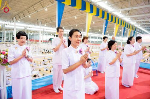 ภาพ No.261311:วันอาทิตย์ที่ 5 ตุลาคม พ.ศ. 2568 พิธีจุดเทียนใจ ไฟนิรันด์ อนันตชัย ณ สภาธรรมกายสากล วัดพระธรรมกาย