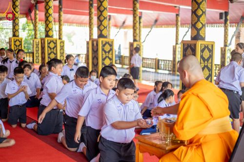 ภาพ No.205125:พิธีทอดผ้าป่าทำนุบำรุงศาสนสถาน ณ วัดบ่อทอง ตำบลคูขวาง อำเภอลาดหลุมแก้ว จังหวัดปทุมธานี ในโครงการธรรมยาตรา กตัญญูบูชา มหาปูชนียาจารย์ พระมงคลเทพมุนี(สด จนฺทสโร) พระผู้ปราบมาร อนุสรณ์สถาน 7 แห่ง ปีที่ 13 วันที่ 30 มกราคม พ.ศ. 2568 