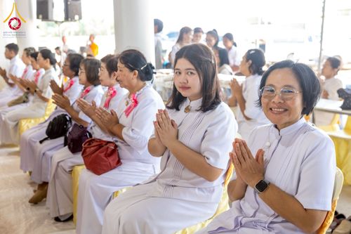 ภาพ No.230260:วันเสาร์ที่ 28 มิถุนายน พ.ศ. 2568 พิธีถวายสังฆทาน 323 วัด 4 จังหวัดชายแดนใต้ ปีที่ 21 ครั้งที่ 178 พิธีมอบกองทุนหนุนแรงใจช่วยครูใต้ ปีที่ 18 ครั้งที่ 142 ณ ศูนย์อบรมเยาวชนจังหวัดปัตตานี