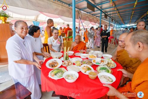 ภาพ No.161165:พิธีถวายมหาสังฆทาน 31 วัด , พิธีบุพเปตพลี , พิธีไถ่ชีวิตโค และ ปล่อยพันธ์ุปลาจำนวน 50,000 ชีวิต ณ ศูนย์การศึกษาจอมบึง ต.รางบัว อ.จอมบึง จ.ราชบุรี วันที่ 28 กันยายน พ.ศ. 2567