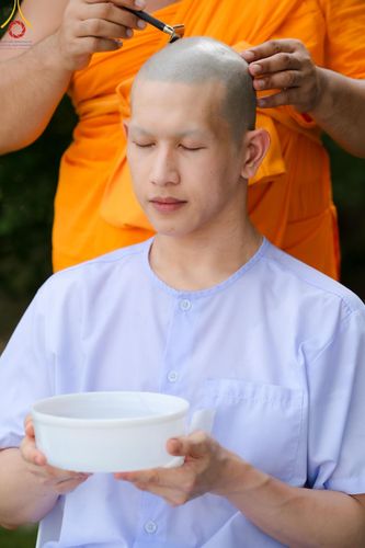 ภาพ No.147532:พิธีตัดปอยผม ขอขมา มอบบาตร ผ้าไตร โครงการปฐมอุปสมบท สมโภชอุโบสถ บูชาธรรม 80 ปี หลวงพ่อธัมมชโย ณ วัดพระธรรมกายโทชิหงิ ประเทศญี่ปุ่น วันพฤหัสบดีที่ 8 สิงหาคม พ.ศ. 2567