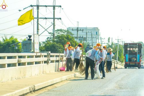 ภาพ No.117850:V.17 สำเร็จๆ การเตรียมงาน เก็บงาน การรับบุญของเจ้าหน้าที่หน่วยงานต่างๆ เพื่อโครงการธรรมยาตรา กตัญญูบูชามหาปูชนียาจารย์ พระมงคลเทพมุนี (สด จนฺทสโร) พระผู้ปราบมาร อนุสรณ์สถาน 7 แห่ง ปีที่ 12 ระหว่างวันที่ 2 - 31 มกราคม พ.ศ.2567