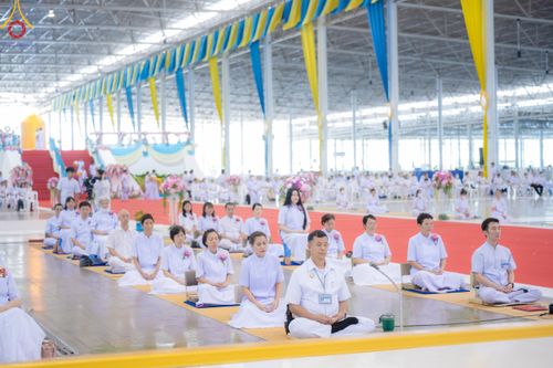 ภาพ No.149834:พิธีจุดเทียนใจ ไฟนิรันดร์ อนันตชัย วันอาทิตย์ที่ 25 สิงหาคม พ.ศ.2567 วัดพระธรรมกาย จ.ปทุมธานี