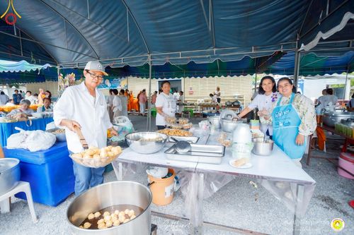 ภาพ No.216058:วันพฤหัสบดีที่ 3 เมษายน พ.ศ. 2568 พิธีบรรพชาสามเณร ภาคฤดูร้อน รุ่นที่ 15  บูชาธรรมหลวงพ่อธัมมชโย 81 ปี 81 รูป ณ ศูนย์ปฏิบัติธรรมสวนผึ้ง จ.ราชบุรี