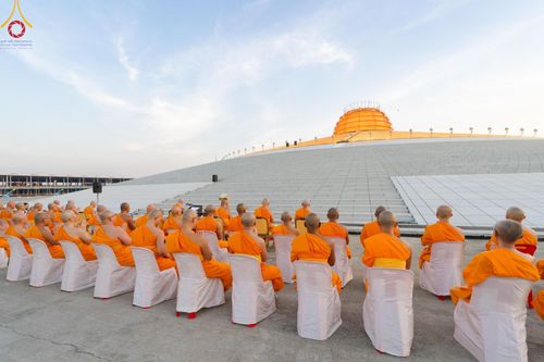 ภาพ No.194641:พิธีปฐมเริ่มสุวรรณรังสรรค์มหาธรรมกายเจดีย์ วันจันทร์ที่ 13 มกราคม พ.ศ. 2568 ณ มหาธรรมกายเจดีย์ วัดพระธรรมกาย จ.ปทุมธานี