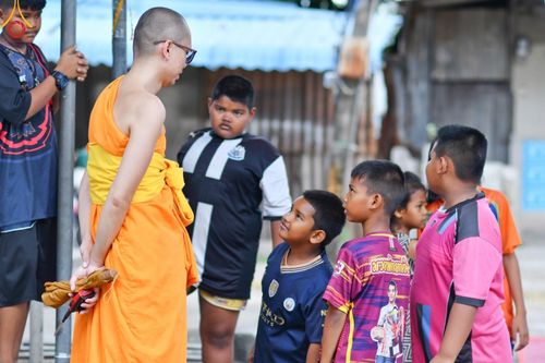 ภาพ No.128782:V.33 รวมพลังเพื่อบางกล่ำ การเตรียมงานของเจ้าหน้าที่หน่วยงานต่างๆ เพื่องานธรรมยาตราอัญเชิญพระบรมสารีริกธาตุ ประดิษฐาน ณ มหารัตนเจดีย์สิริปทุมสวรรค์ (เจดีย์อริยพุทธะ 5 พระองค์) ศูนย์ปฏิบัติธรรมภาคใต้ อ.บางกล่ำ จ.สงขลา ระหว่างวันที่ 9-10 มีนาคม พ.ศ. 2567