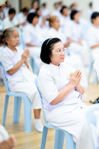 ภาพ No.242867:วันที่ 29-31 สิงหาคม พ.ศ. 2568 องค์กรภาคีเครือข่าย “บวร” (บ้าน-วัด-โรงเรียน-ราชการ) อ.คลองหลวง จัดบวชอุบาสิกาแก้ว ถวายพระราชกุศลแด่สมเด็จพระพันปีหลวง - กตัญญูบูชาแด่ผู้มีพระคุณ