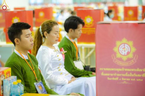 ภาพ No.146927:การต้อนรับพระสังฆาธิการ 2,000 กว่าวัดทั่วประเทศ และพิธีบูชาข้าวพระ เนื่องในวันสมาธิโลก วันอาทิตย์ที่ 4 สิงหาคม พ.ศ. 2567 ณ สภาธรรมกายสากล วัดพระธรรมกาย