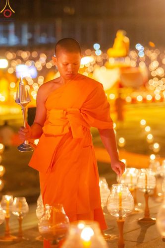 ภาพ No.160727:พิธีจุดประทีป 20,000 ดวง บูชาพระมหาธรรมกายเจดีย์ และบูชาพระมงคลเทพมุนี (สด จนฺทสโร) พระผู้ปราบมาร ณ ลานธรรม พระมหาธรรมกายเจดีย์ วัดพระธรรมกาย จ.ปทุมธานี วันที่ 10 ตุลาคม พ.ศ. 2567