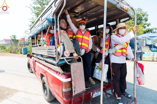 ภาพ No.110137:V.8 พลังทีม การเตรียมงาน เก็บงาน การรับบุญของเจ้าหน้าที่หน่วยงานต่างๆ เพื่อโครงการธรรมยาตรา กตัญญูบูชามหาปูชนียาจารย์ พระมงคลเทพมุนี (สด จนฺทสโร) พระผู้ปราบมาร อนุสรณ์สถาน 7 แห่ง ปีที่ 12 ระหว่างวันที่ 2 - 31 มกราคม พ.ศ.2567