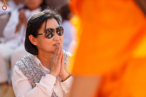 ภาพ No.193403:พิธีต้อนรับพระธรรมยาตรา ณ อนุสรณ์สถาน สถานที่เกิดในเพศสมณะ วัดสองพี่น้อง อำเภอสองพี่น้อง จังหวัดสุพรรณบุรี ในโครงการธรรมยาตรา กตัญญูบูชา มหาปูชนียาจารย์ พระมงคลเทพมุนี(สด จนฺทสโร) พระผู้ปราบมาร อนุสรณ์สถาน 7 แห่ง ปีที่ 13 วันที่ 11 มกราคม พ.ศ. 2568