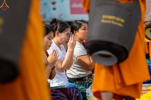 ภาพ No.120160:พิธีต้อนรับพระธรรมยาตรา ในโครงการธรรมยาตรา กตัญญูบูชา มหาปูชนียาจารย์ พระมงคลเทพมุนี(สด จนฺทสโร) พระผู้ปราบมาร อนุสรณ์สถาน 7 แห่ง ปีที่ 12 วันที่ 28 มกราคม พ.ศ. 2567 ณ วัดพระธรรมกาย จ.ปทุมธานี