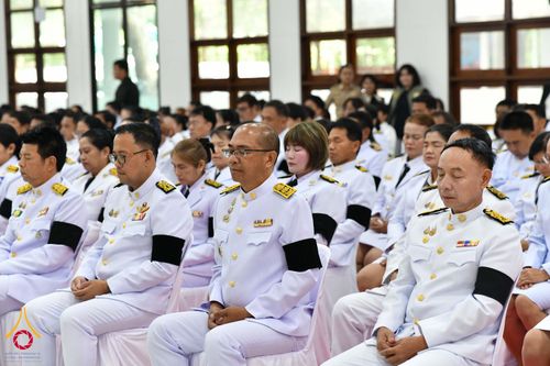 ภาพ No.344245:วันที่ 12 สิงหาคม พ.ศ. 2569  พสกนิกรชาวอำเภอคลองหลวง พร้อมใจร่วมพิธีสวดพระพุทธมนต์และทำบุญตักบาตรถวายพระราชกุศล เนื่องในวันคล้ายวันพระราชสมภพ สมเด็จพระบรมราชชนนีพันปีหลวง และวันแม่แห่งชาติ 12 สิงหาคม 2569