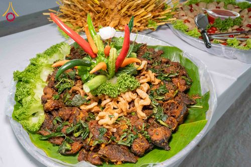 ภาพ No.301833:วันที่ 24 มกราคม พ.ศ. 2569 พิธีถวายภัตตาหารเป็นสังฆทาน แด่พระธรรมยาตรา ณ อนุสรณ์สถานบางปลา วัดบางปลา อำเภอบางเลน จังหวัดนครปฐม ในโครงการธรรมยาตรา กตัญญูบูชา มหาปูชนียาจารย์ พระมงคลเทพมุนี(สด จนฺทสโร) พระผู้ปราบมาร อนุสรณ์สถาน 7 แห่ง ปีที่ 14