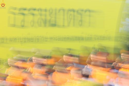 ภาพ No.293001:วันที่ 11 มกราคม พ.ศ. 2569 พิธีต้อนรับพระธรรมยาตรา ณ อนุสรณ์สถานลำดับที่ 3 (ภาพชุดที่ 2) สถานที่เกิดในเพศสมณะ วัดสองพี่น้อง อำเภอสองพี่น้อง จังหวัดสุพรรณบุรี ในโครงการธรรมยาตรา กตัญญูบูชา มหาปูชนียาจารย์ พระมงคลเทพมุนี(สด จนฺทสโร) พระผู้ปราบมาร อนุสรณ์สถ