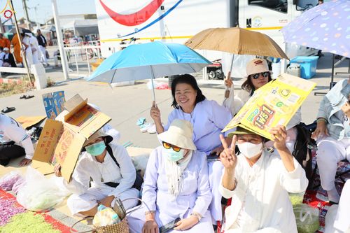 ภาพ No.304001:วันที่ 25 มกราคม พ.ศ. 2569 พิธีต้อนรับพระธรรมยาตรา  รร.สามัคคีราษฏร์บำรุง-วัดพระธรรมกาย ในโครงการธรรมยาตรา กตัญญูบูชา มหาปูชนียาจารย์ พระมงคลเทพมุนี(สด จนฺทสโร) พระผู้ปราบมาร อนุสรณ์สถาน 7 แห่ง ปีที่ 14