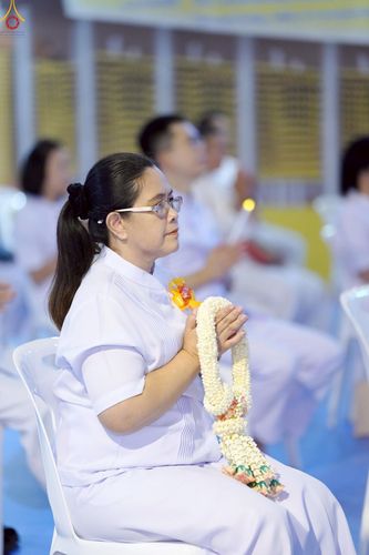 ภาพ No.244304:วันที่ 7 กันยายน พ.ศ. 2568 พิธีจุดประทีป วันครูผู้ค้นพบวิชชาธรรมกาย ณ ลานธรรมฯ และวิหารคด วัดพระธรรมกาย