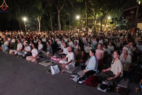 ภาพ No.156476:วัดพุทธบาหลีและวัดพระธรรมกาย จัดปฏิบัติธรรมนานาชาติ 1,151 คนจาก 78 ประเทศ ใน "วันสันติภาพสากล" ณ บาหลี อินโดนีเซีย วันเสาร์ที่ 21 กันยายน พ.ศ. 2567 เวลา 16.00-21.00 น. ณ พิพิธภัณฑ์ ARMA เมืองอูบุด จังหวัดบาหลี ประเทศอินโดนีเซีย