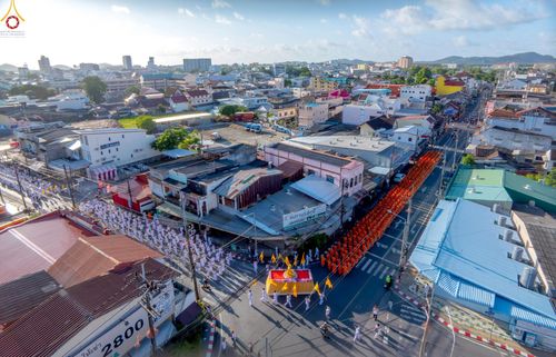 ภาพ No.248814:วันที่ 20 กันยายน พ.ศ. 2568 พิธีอัญเชิญรูปหล่อหลวงปู่วัดปากน้ำ ภาษีเจริญ จากวัดมงคลนิมิตร พระอารามหลวง เพื่อประดิษฐาน ณ วิหารพระมงคลเทพมุนี (สด จนฺทสโร)  ศูนย์ปฏิบัติธรรมภูเก็ต จ.ภูเก็ต