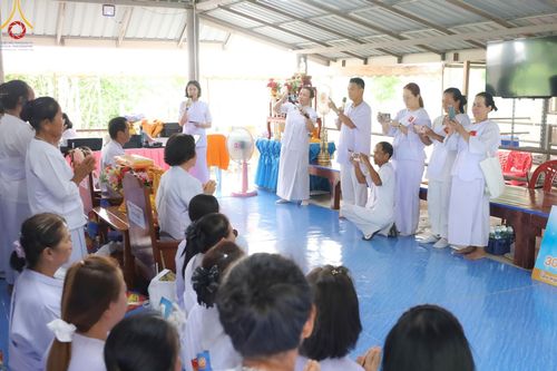 ภาพ No.158368:โครงการอบรมอุบาสก อุบาสิกาแก้ว  ตัวแทนทอดกฐิน 30,000 วัด ทั่วไทย บูชาธรรม 80 ปี หลวงพ่อธัมมชโย ระหว่างวันที่ 20-22 กันยายน พ.ศ. 2567 ณ จังหวัดบุรีรัมย์ รุ่นที่ 3