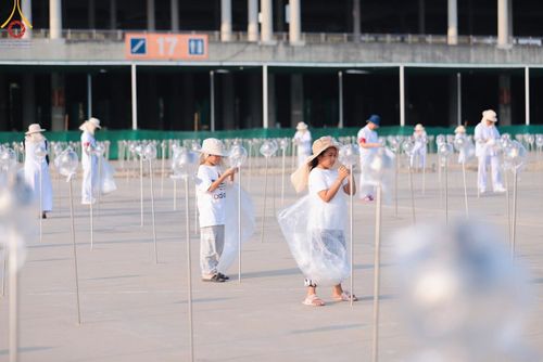 ภาพ No.125459:V.27 มาฆะ สาธุ  การรับบุญเตรียมงาน ปฎิบัติงาน เก็บงาน ของเจ้าหน้าที่หน่วยงานต่างๆ เพื่อวันมาฆบูชา วันเสาร์ที่ 24 กุมภาพันธ์  พ.ศ. 2567 ณ วัดพระธรรมกาย จ.ปทุมธานี