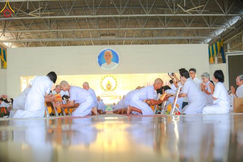 ภาพ No.180634:พิธีบรรพชาอุปสมบท โครงการอุปสมบทบูชาธรรมมหาปูชนียาจารย์ ประจำปีพุทธศักราช 2567 วันเสาร์ที่ 7 ธันวาคมพ.ศ. 2567 ณ วัดพระธรรมกาย จ.ปทุมธานี