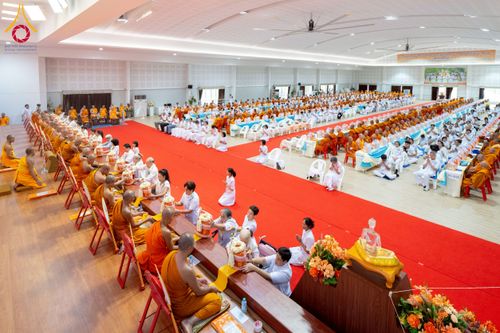 ภาพ No.238917:วันเสาร์ที่ 16 สิงหาคม พ.ศ. 2568 งานบุญประจำปี ครั้งที่ 20 พิธีทักษิณานุปทานแด่บรรพชน ตระกูลผ่องสวัสดิ์และหมู่ญาติที่ล่วงลับไปแล้ว ณ พระมหาเจดีย์ทัตตชีโว ศูนย์อบรมเยาวชนกาญจนบุรี