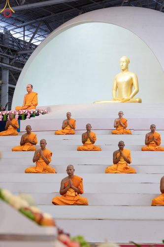 ภาพ No.151258:พิธีบูชาข้าวพระ ในวันอาทิตย์ต้นเดือน วันที่ 1 กันยายน พ.ศ. 2567 ณ สภาธรรมกายสากล วัดพระธรรมกาย