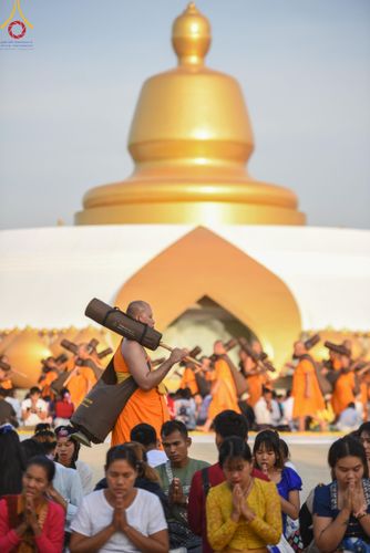 ภาพ No.198230:พิธีต้อนรับพระธรรมยาตรา ณ อนุสรณ์สถานลำดับที่ 5 สถานที่เผยแผ่วิชชาธรรมกายครั้งแรก อนุสรณ์สถานบางปลา วัดบางปลา อำเภอบางเลน จังหวัดนครปฐม ในโครงการธรรมยาตรา กตัญญูบูชา มหาปูชนียาจารย์ พระมงคลเทพมุนี(สด จนฺทสโร) พระผู้ปราบมาร ปีที่ 13 วัน 19 มกราคม พ.ศ.2568