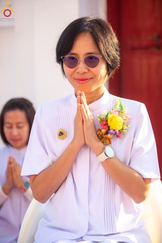 ภาพ No.197734:พิธีตักบาตรพระธรรมยาตรา ณ อนุสรณ์สถานลำดับที่ 4 สถานที่เกิดด้วยกายธรรม วัดโบสถ์(บน) ต.บางคูเวียง จ.นนทบุรี ในโครงการธรรมยาตรา กตัญญูบูชา มหาปูชนียาจารย์ พระมงคลเทพมุนี(สด จนฺทสโร) พระผู้ปราบมาร อนุสรณ์สถาน 7 แห่ง ปีที่ 13 วันที่ 19 มกราคม พ.ศ. 2568
