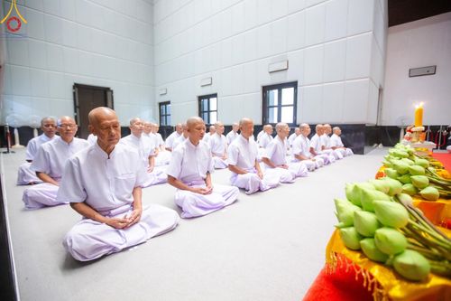 ภาพ No.156759:พิธีบรรพชาอุปสมบท ธรรมทายาท โครงการอุปสมบทหมู่บูชาธรรมครบรอบ 107 ปี วันครูผู้ค้นพบวิชชาธรรมกาย ณ โบสถ์พระไตรปิฏก วัดพระธรรมกาย วันเสาร์ที่ 14 กันยายน พ.ศ. 2567