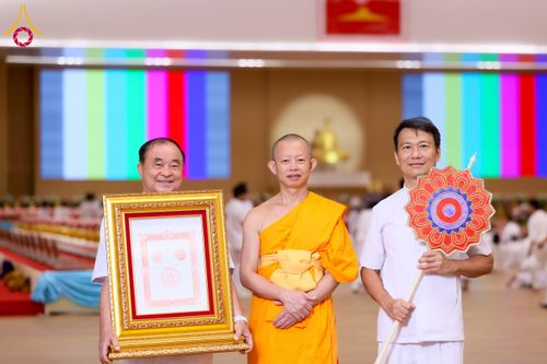 ภาพ No.232608:วันอาทิตย์ที่ 6 กรกฏาคม พ.ศ. 2568 พิธีมุทิตาสักการะพระครูสัญญาบัตร ปีพุทธศักราช 2568 ณ ห้องแก้วสารพัดนึก2 สภาธรรมกายสากล วัดพระธรรมกาย