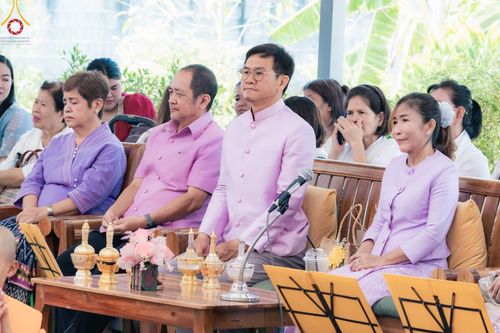 ภาพ No.133538:พิธีขอขมารับผ้าไตร, พิธีบรรพชาสามเณร, สามเณรออกบิณฑบาต ในโครงการบรรพชาสามเณร ฟื้นฟูพระพุทธศาสนาทั่วไทย  ณ ศูนย์ปฏิบัติธรรม และอบรมเยาวชนเมืองยะลา วันที่ 3 เมษายน พ.ศ. 2567